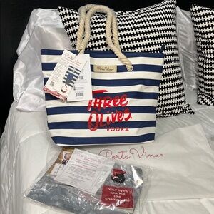 Porto Vino Insulated Navy and White Tote